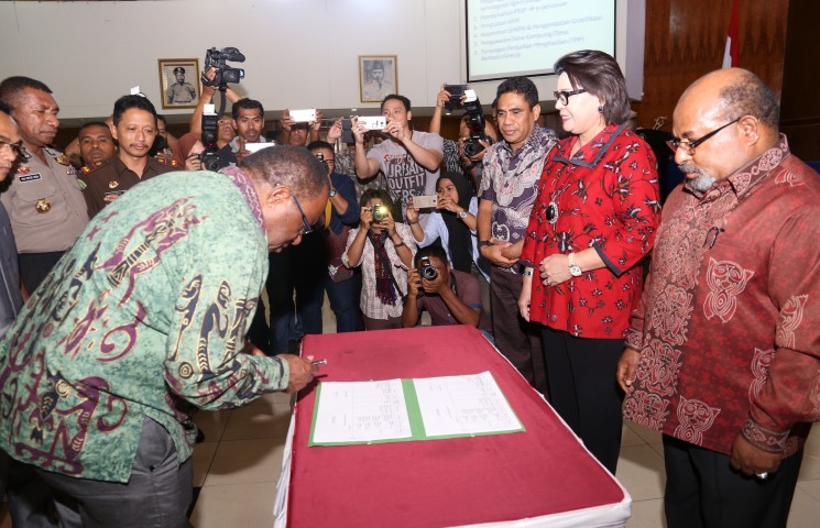 Empat Kabupaten Tanda Tangani Rencana Aksi Program Pemberantasan Korupsi